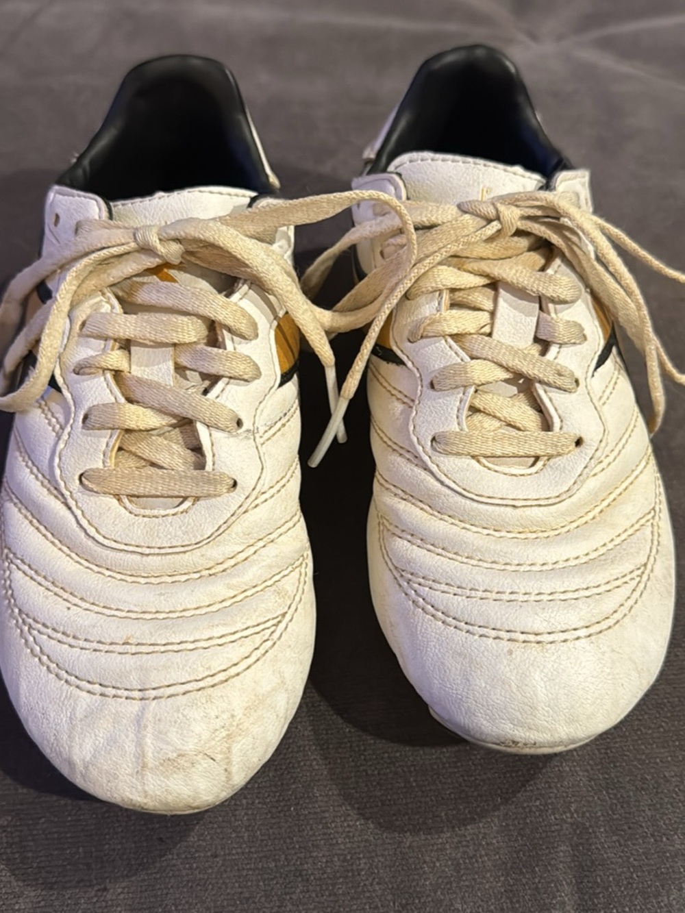 Diadora White and Beige Kids Sneakers with Black Trim